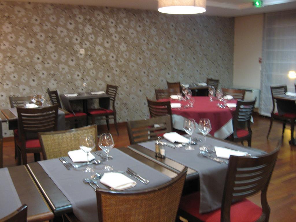 Domitys Le Parc Balsan Aparthotel Châteauroux Buitenkant foto