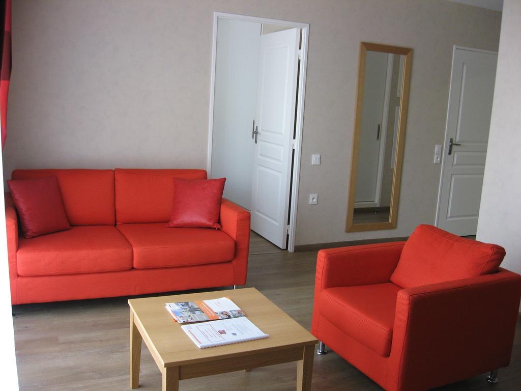 Domitys Le Parc Balsan Aparthotel Châteauroux Buitenkant foto