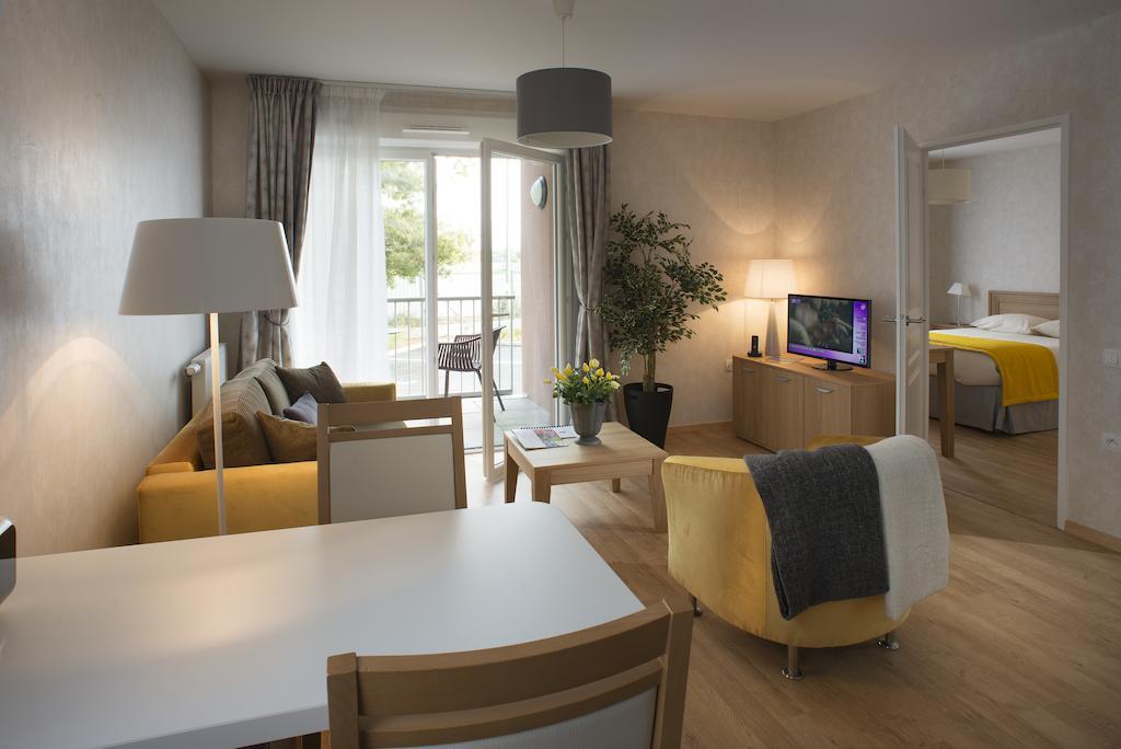 Domitys Le Parc Balsan Aparthotel Châteauroux Kamer foto
